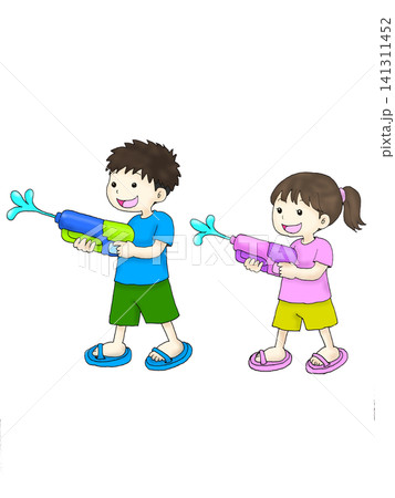 水鉄砲で遊ぶ男の子と女の子(普段着・夏・透過イラスト) 水鉄砲で遊ぶ男の子と女の子(普段着・夏・透過イラスト) 141311452
