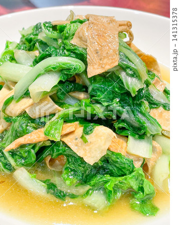 ガチ中華・腐竹炒广东菜(湯葉と広東菜の中華炒め) ガチ中華・腐竹炒广东菜(湯葉と広東菜の中華炒め) 141315378