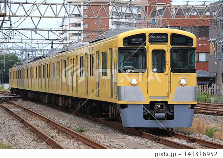 【西武】新2000系(国分寺線:小川駅) 【西武】新2000系(国分寺線:小川駅) 141316952