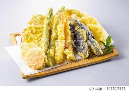 夏の天ぷら盛り合わせ 夏の天ぷら盛り合わせ 141317322