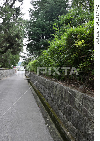 旧高取邸の重厚な石垣と風情ある和風建築の外観 141317742