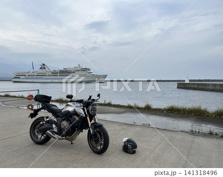 佐渡島 両津港 佐渡島 両津港 141318496