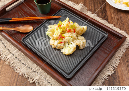chinese Stir-Fried Cauliflower with Garlic, Simple Vegetarian Chao Hua Cai chinese Stir-Fried Cauliflower with Garlic, Simple Vegetarian Chao Hua Cai 141319370