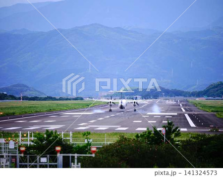 飛行機の着陸 飛行機の着陸 141324573