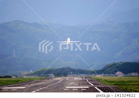 飛行機の着陸 飛行機の着陸 141324622