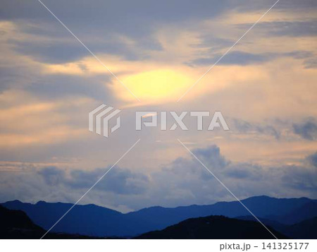 夕焼け 夕焼け 141325177