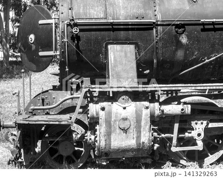 old vintage steam locomotive with wagons old vintage steam locomotive with wagons 141329263