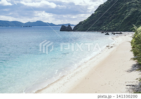 慶良間諸島 阿嘉島のニシバマビーチ 慶良間諸島 阿嘉島のニシバマビーチ 141330200