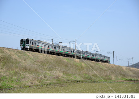 東北本線を走る普通列車 東北本線を走る普通列車 141331383