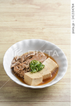 なまり節と豆腐の炊き合わせ 141334764