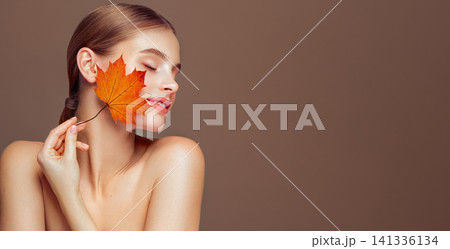 Autumn portrait of beautiful woman with clean fresh skin Autumn portrait of beautiful woman with clean fresh skin 141336134