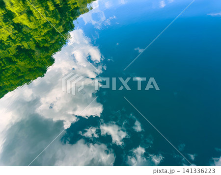 夏の水面 夏の水面 141336223