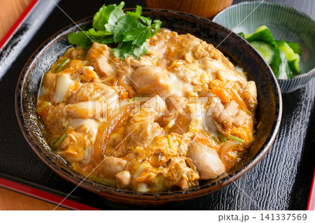 親子丼 141337569