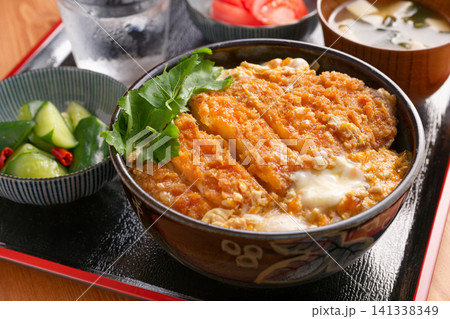 カツ丼 カツ丼 141338349