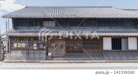 中山道御嵩宿の景色 141339160