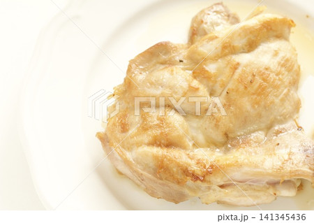 チキンソテー 141345436