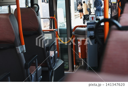 バスの車内のイメージ バスの車内のイメージ 141347620