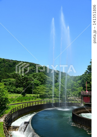 日本最大級の 円筒分水工(徳水園・円筒分水アクアパーク) 日本最大級の 円筒分水工(徳水園・円筒分水アクアパーク) 141351806