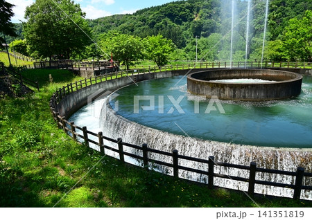 日本最大級の 円筒分水工（徳水園・円筒分水アクアパーク） 141351819