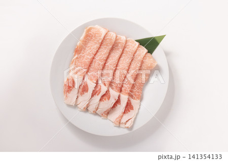 ［国内産］豚ロース肉　うす切り 141354133
