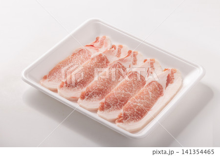 ［国内産］豚ロース肉　焼肉用（厚切り） 141354465
