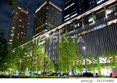 大阪の街と建物-グランフロント大阪の北館 大阪の街と建物-グランフロント大阪の北館 141354960