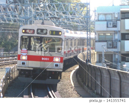 2013.2.10 東急東横線 9000系9001F 多摩川駅 2013.2.10 東急東横線 9000系9001F 多摩川駅 141355741