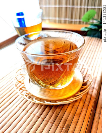 冷たいお茶 冷たいお茶 141358583