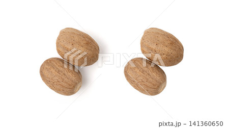 Nutmeg Isolated, Myristica Fragrans Fruit, Dry Spicy Nutmeg Powder, Grated Whole Muscat Nut, Nut Meg 141360650