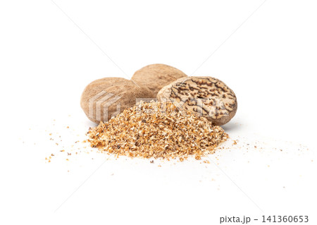Nutmeg Isolated, Myristica Fragrans Fruit, Dry Spicy Nutmeg Powder, Grated Whole Muscat Nut, Nut Meg Nutmeg Isolated, Myristica Fragrans Fruit, Dry Spicy Nutmeg Powder, Grated Whole Muscat Nut, Nut Meg 141360653