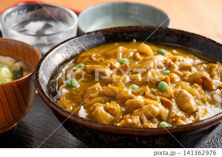 和風カレー丼 141362976