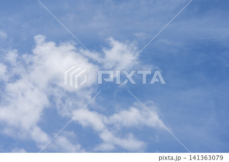 夏の空 青空 空 晴れ 夏 7月 イメージ 夏の空 青空 空 晴れ 夏 7月 イメージ 141363079