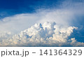 夏空に力強く湧き出る積乱雲  141364329