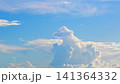 夏空に力強く湧き出る積乱雲  141364332