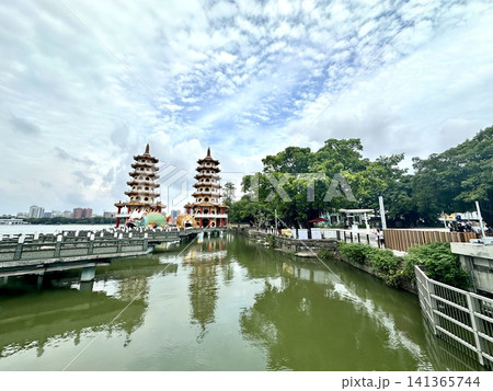 蓮池潭龍虎塔(台灣) 141365744