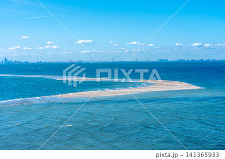 千葉県富津岬明治百年記念展望塔から見た富津海岸 141365933