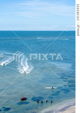 千葉県富津岬明治百年記念展望塔から見た富津海岸 141365935