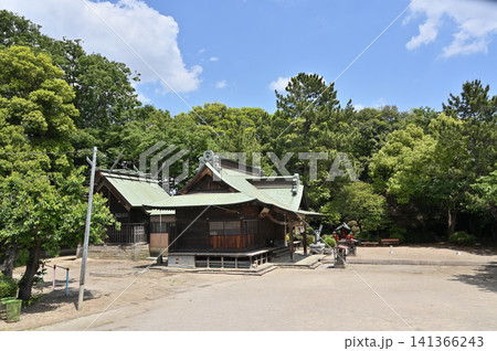 岩槻散歩:釣上神明社 拝殿 本殿 岩槻散歩:釣上神明社 拝殿 本殿 141366243