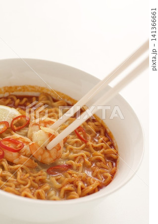トムヤムラーメン トムヤムラーメン 141366661