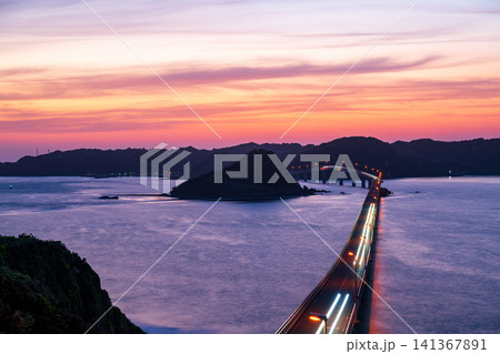 山口県角島大橋の夕景 山口県角島大橋の夕景 141367891