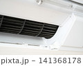 掃除をした後のエアコン 141368178