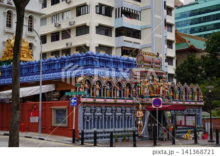 Colorful Hindu Temple Singapore Urban Street Scene Colorful Hindu Temple Singapore Urban Street Scene 141368721
