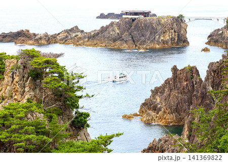 佐渡の観光地、尖閣湾の揚島 佐渡の観光地、尖閣湾の揚島 141369822