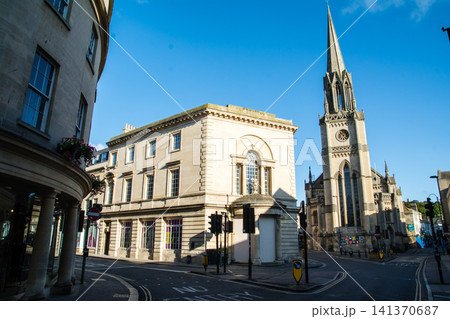 歴史的なハニー色の石造りの建物 イギリスの世界遺産に登録されたバースの街並み 歴史的なハニー色の石造りの建物 イギリスの世界遺産に登録されたバースの街並み 141370687