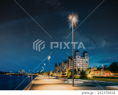 Bjorvika waterfront promenade at night in Oslo 141370818