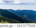 北アルプス　太郎平付近からの眺め　鷲羽岳　槍ヶ岳　三俣蓮華岳 141377928