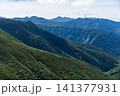 北アルプス　薬師岳方面からの眺め　水晶岳　鷲羽岳　槍ヶ岳 141377931