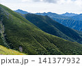 北アルプス　薬師岳方面からの眺め　水晶岳　鷲羽岳　槍ヶ岳 141377932