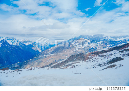 スイスのゴルナーグラードの美しい風景 スイスのゴルナーグラードの美しい風景 141378325