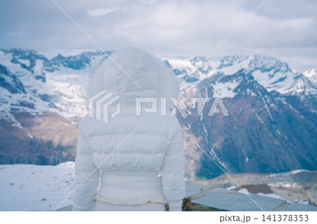 スイスのゴルナーグラードの美しい風景 141378353